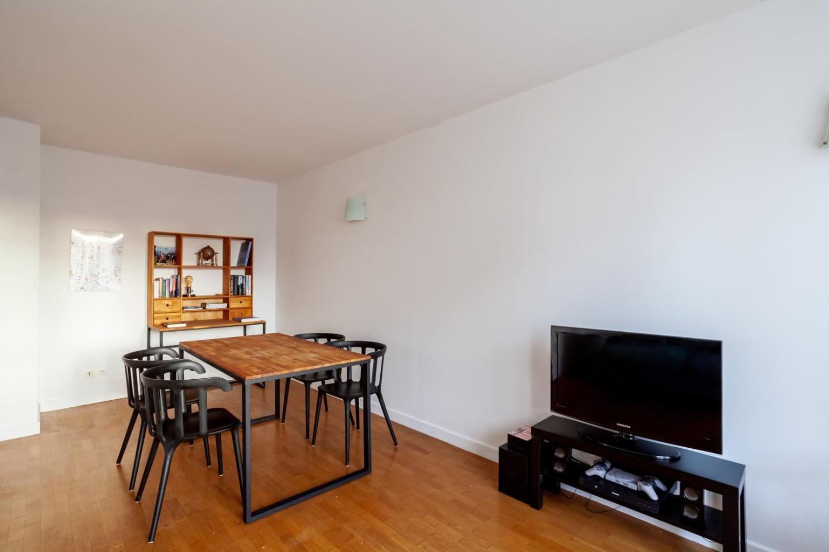 Spacious 1Br | Near City Center & Baby-Friendly! Apartment Lyon Bagian luar foto