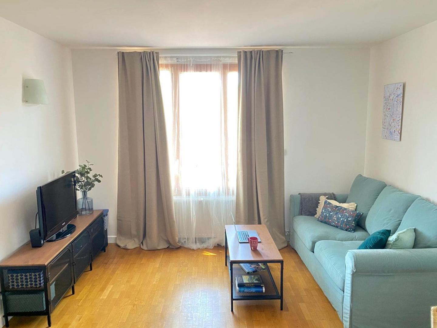Spacious 1Br | Near City Center & Baby-Friendly! Apartment Lyon Bagian luar foto