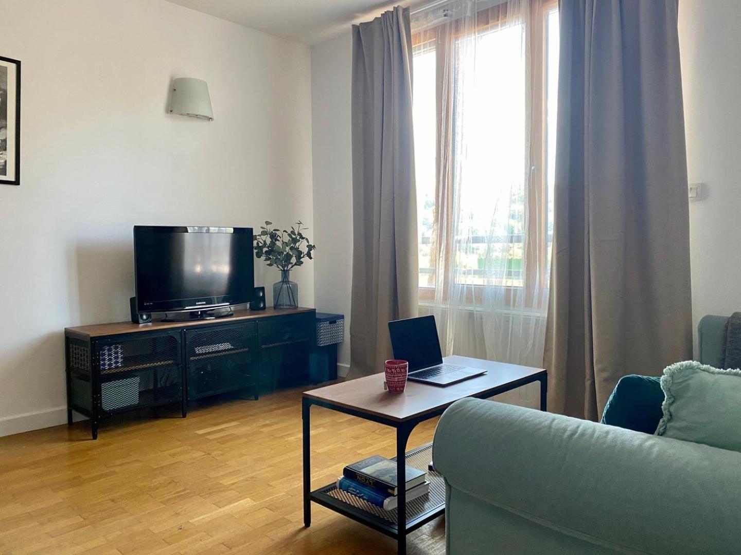 Spacious 1Br | Near City Center & Baby-Friendly! Apartment Lyon Bagian luar foto